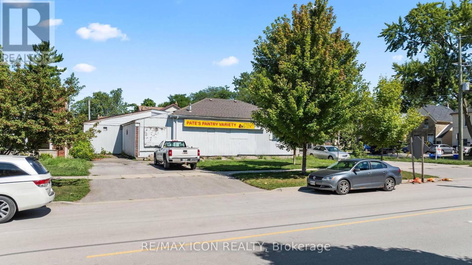 131 WATERLOO STREET, London East, Ontario