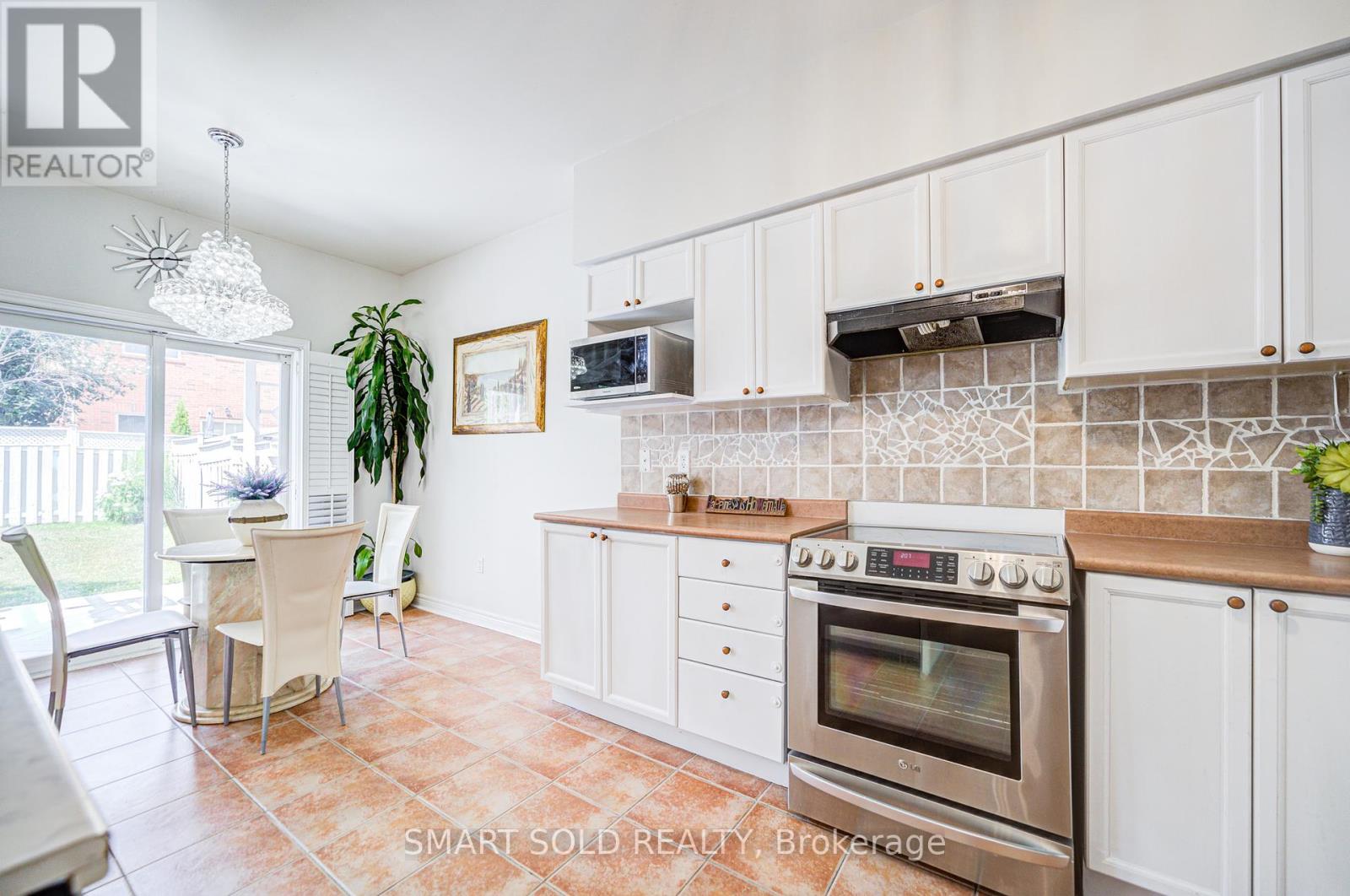 40 Tuscana Boulevard, Vaughan, Ontario  L4K 5J2 - Photo 16 - N12363863