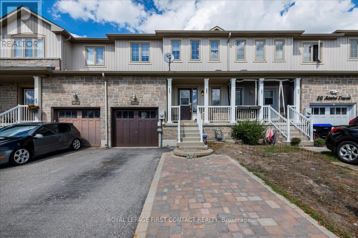 22 Admiral Crescent, Essa (Angus), Ontario L0M 1B4 - Photo 1 - N12363912