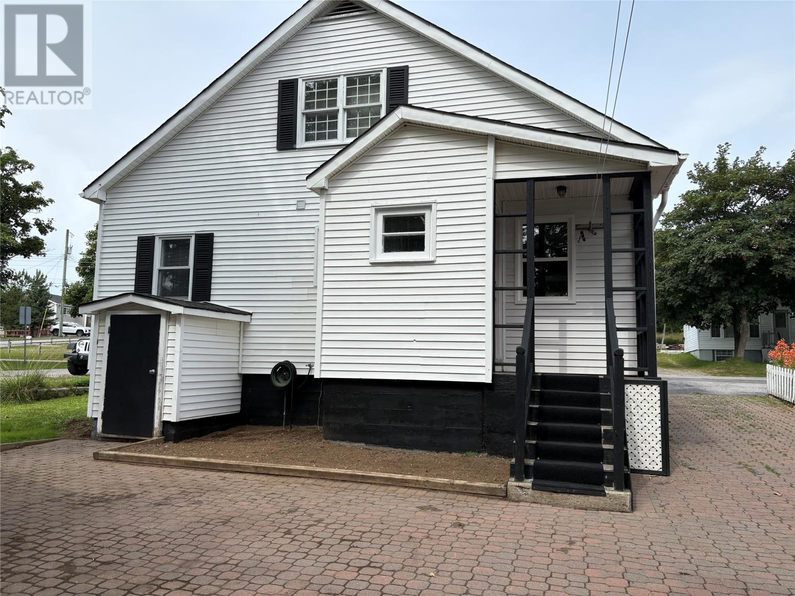 2 Pleasant Avenue, Stephenville, Newfoundland & Labrador  A2N 1S1 - Photo 4 - 1289680