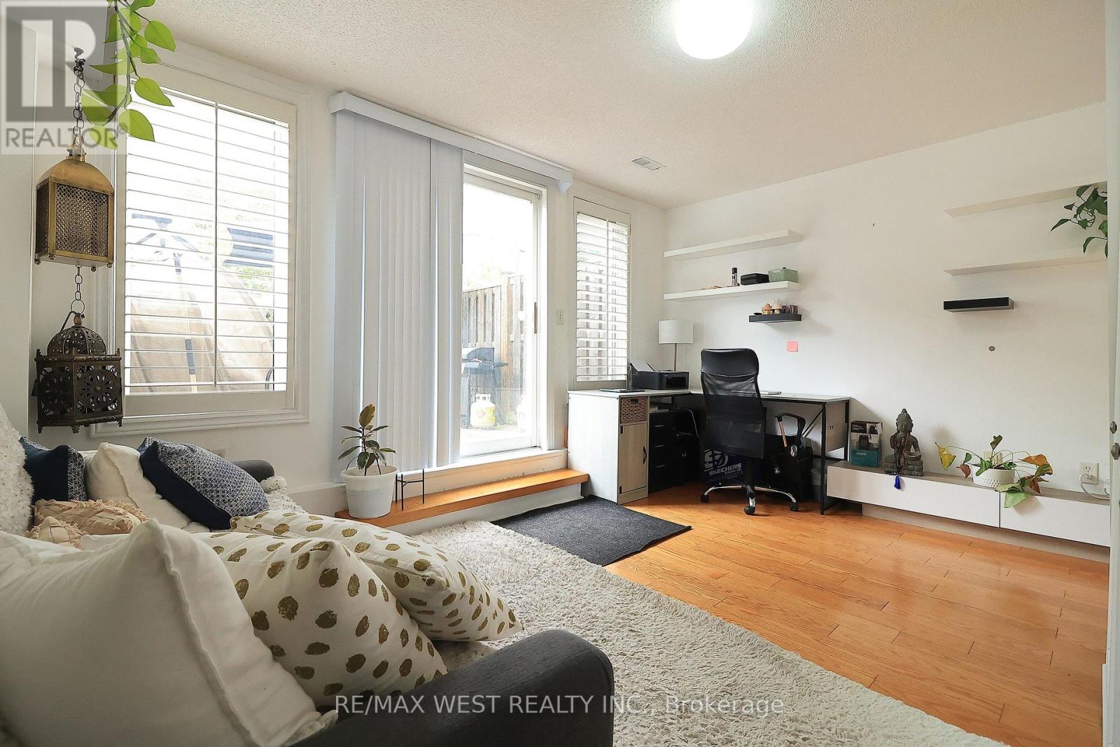 8 James Stock Path, Toronto, Ontario  M8Z 6C6 - Photo 21 - W12363898