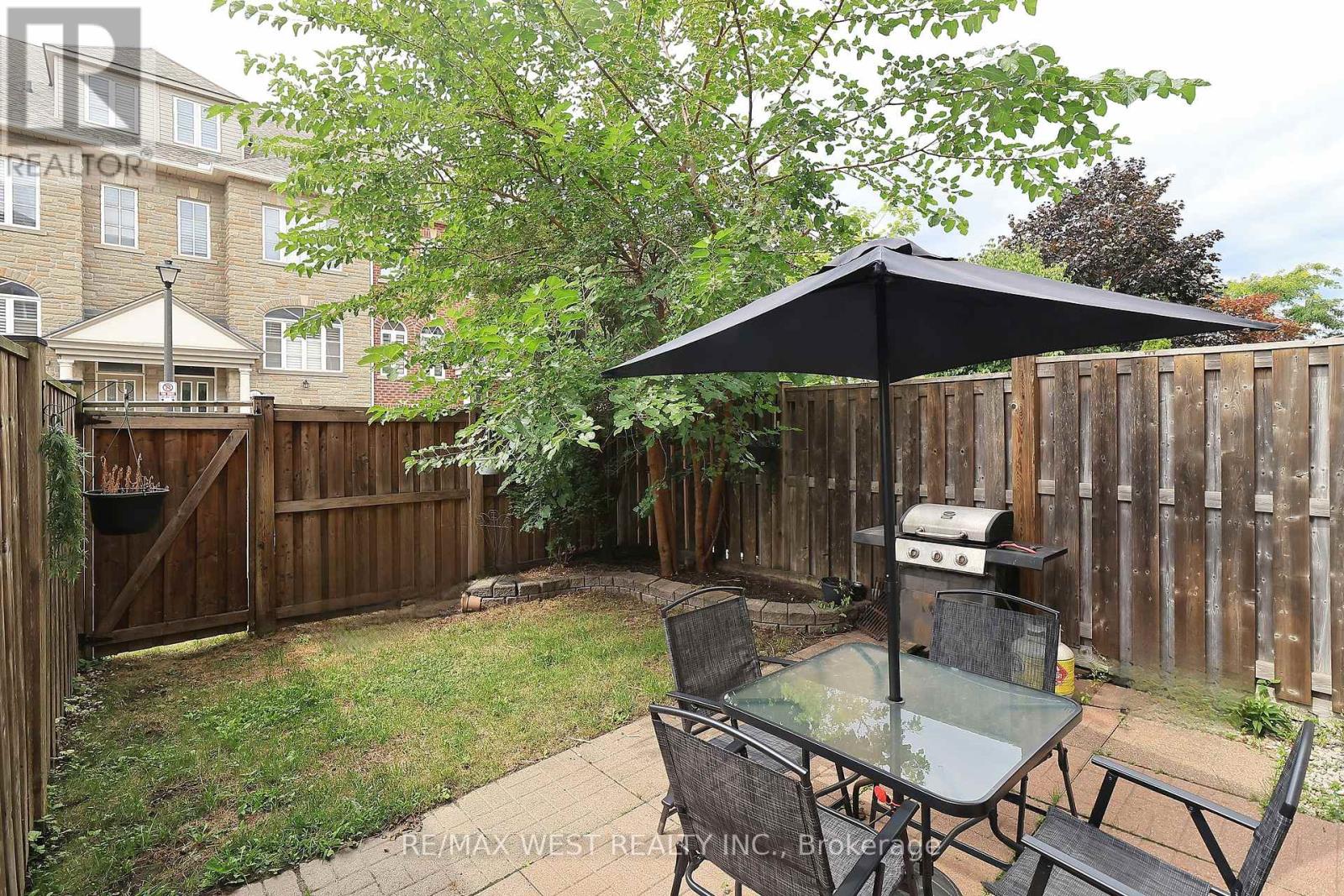 8 James Stock Path, Toronto, Ontario  M8Z 6C6 - Photo 25 - W12363898