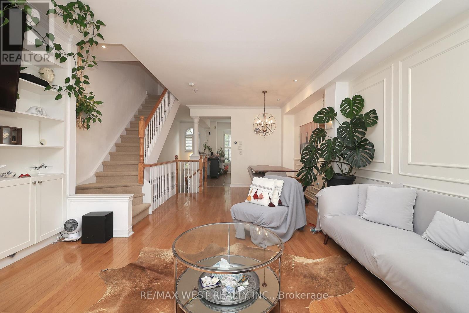8 James Stock Path, Toronto, Ontario  M8Z 6C6 - Photo 4 - W12363898