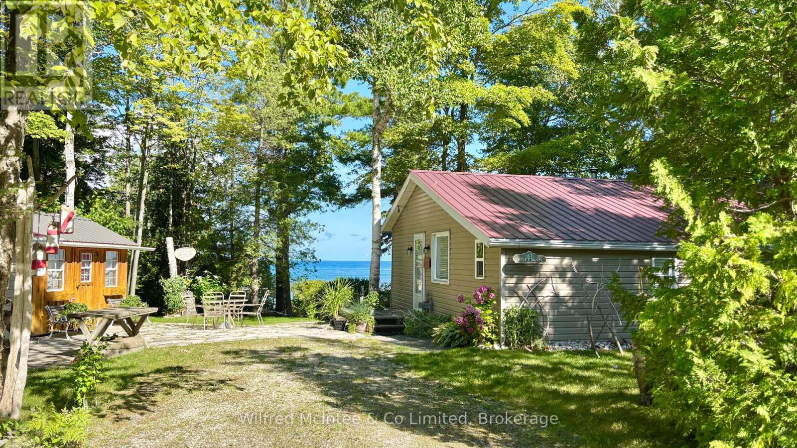61 Wahbezee Drive, Native Leased Lands, Ontario  N0H 2G0 - Photo 5 - X12363711