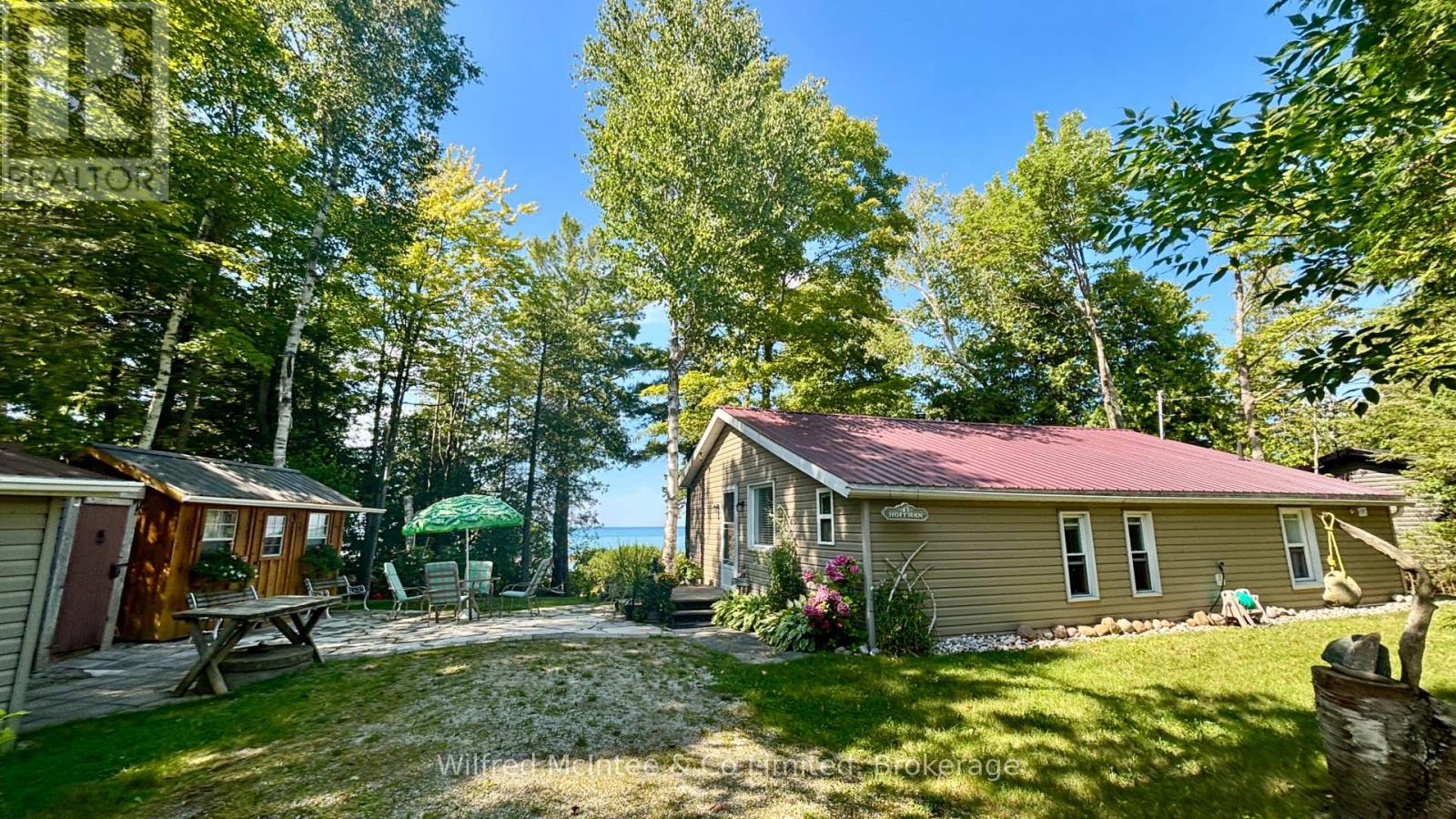 61 Wahbezee Drive, Native Leased Lands, Ontario  N0H 2G0 - Photo 6 - X12363711