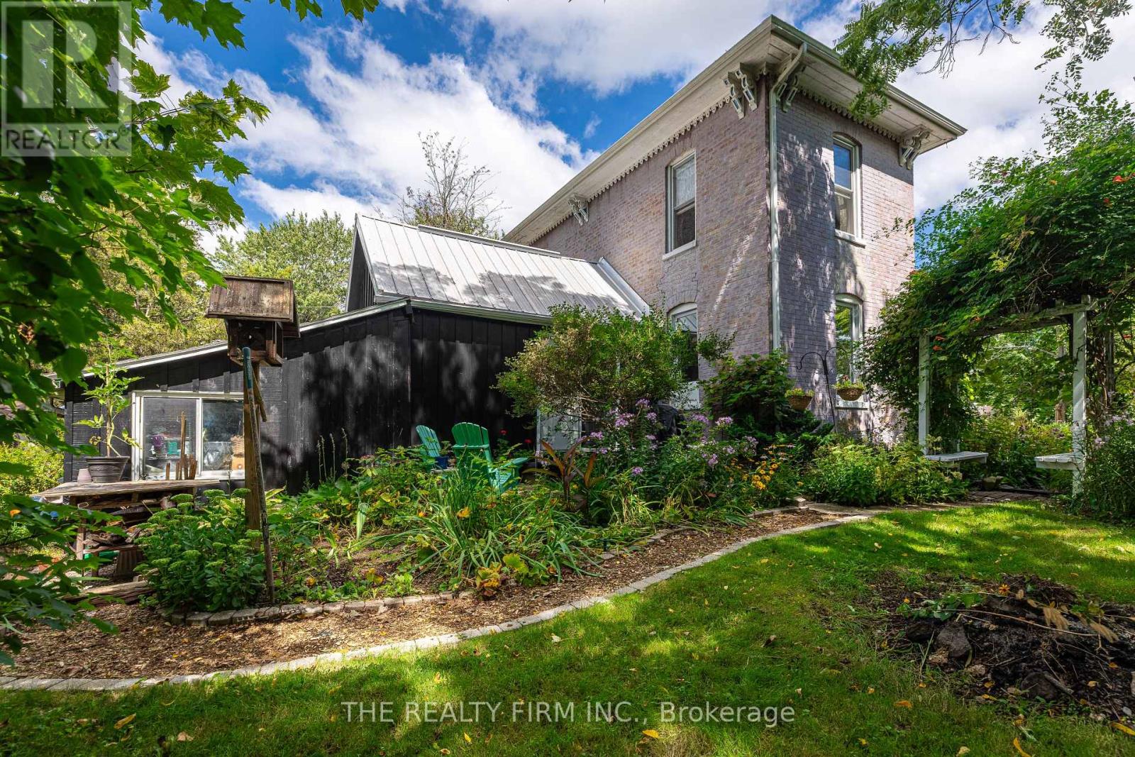 9785 John Street N, Southwold, Ontario  N0L 2E0 - Photo 26 - X12363928