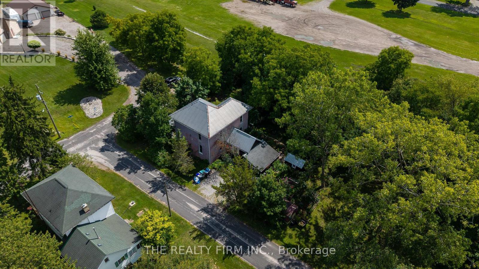 9785 John Street N, Southwold, Ontario  N0L 2E0 - Photo 41 - X12363928
