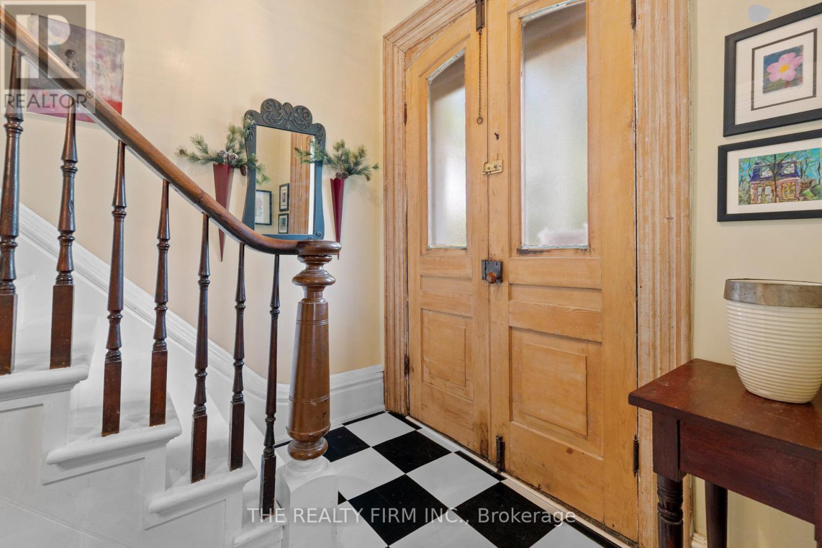 9785 John Street N, Southwold, Ontario  N0L 2E0 - Photo 5 - X12363928