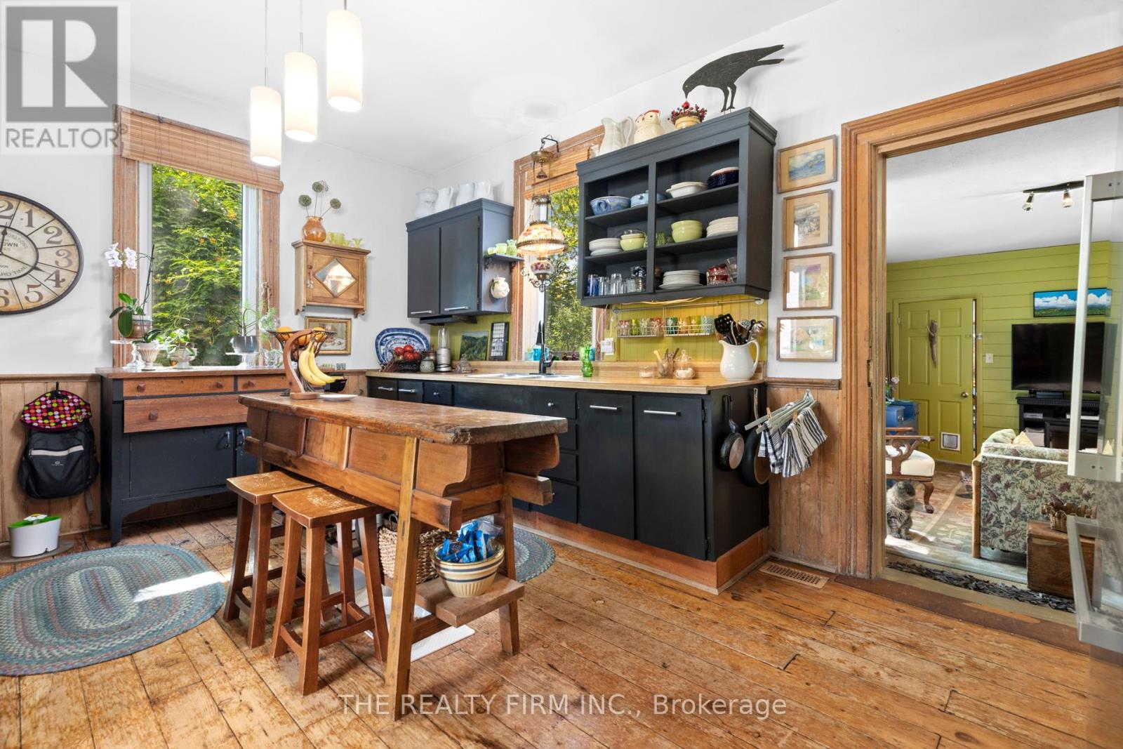 9785 John Street N, Southwold, Ontario  N0L 2E0 - Photo 6 - X12363928