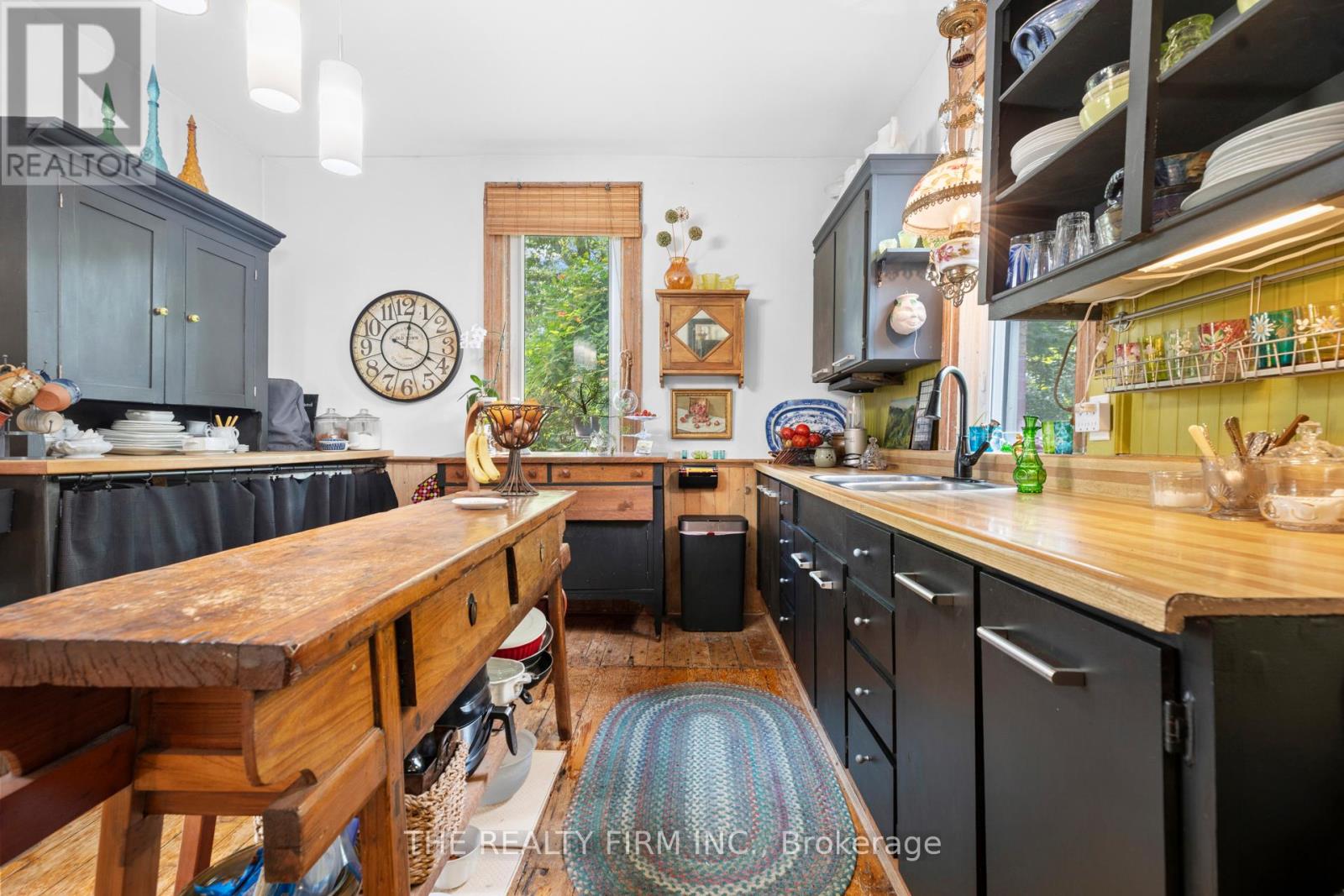 9785 John Street N, Southwold, Ontario  N0L 2E0 - Photo 7 - X12363928