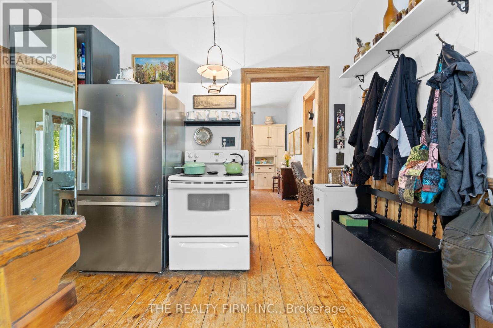 9785 John Street N, Southwold, Ontario  N0L 2E0 - Photo 9 - X12363928