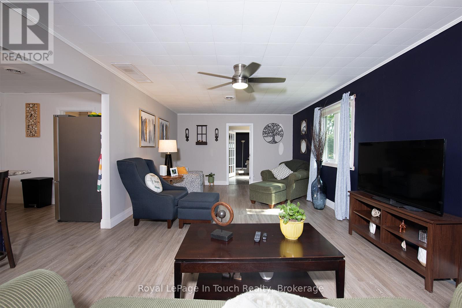 3 Cyril Martin Place, Severn, Ontario  L0K 1E0 - Photo 16 - S12363929
