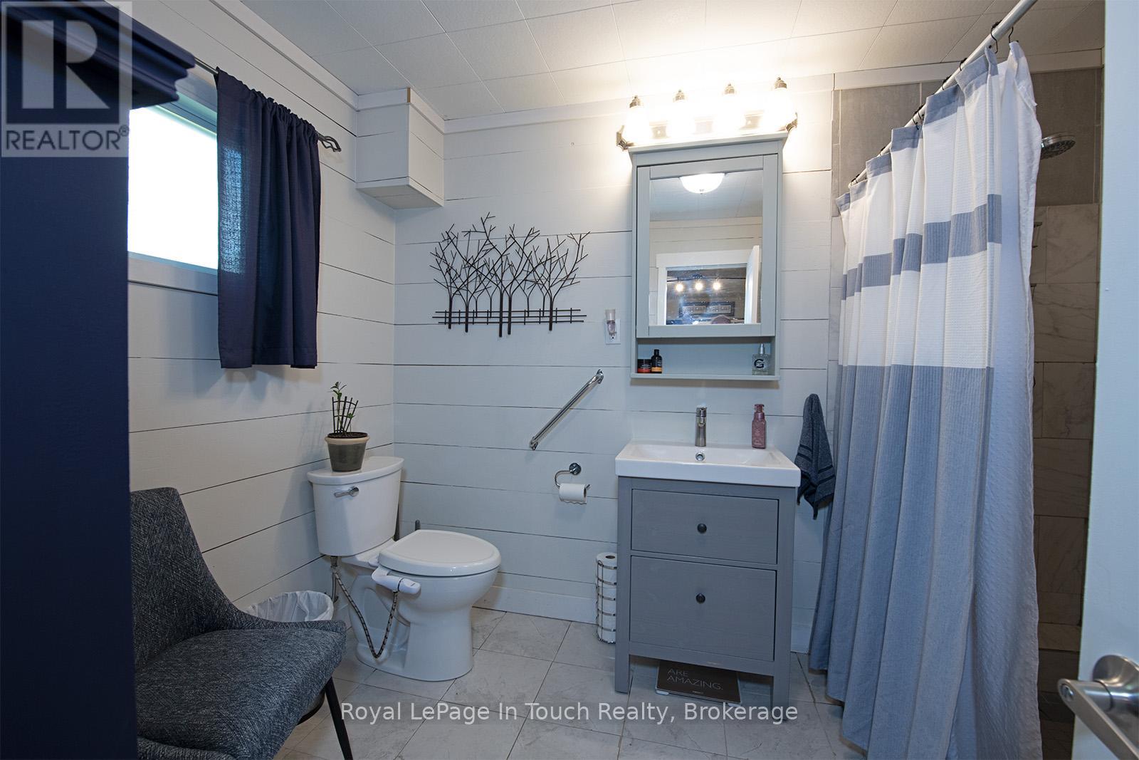 3 Cyril Martin Place, Severn, Ontario  L0K 1E0 - Photo 33 - S12363929