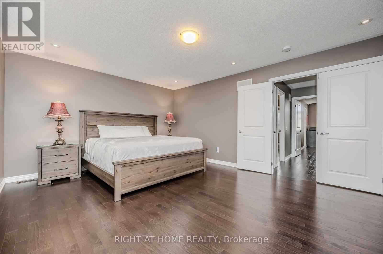 64 Kalmia Road, Brampton, Ontario  L6X 4N4 - Photo 19 - W12363927