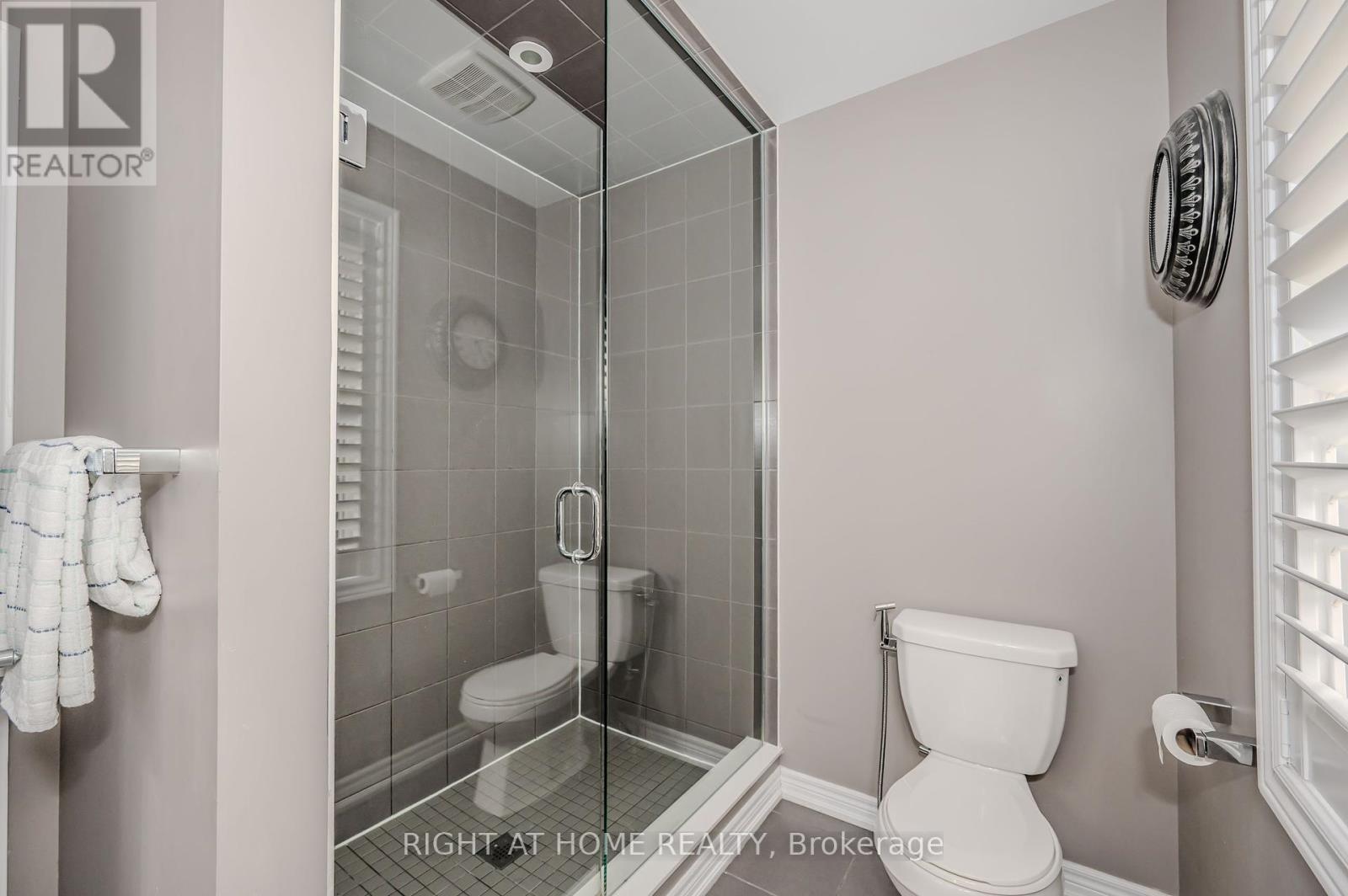 64 Kalmia Road, Brampton, Ontario  L6X 4N4 - Photo 26 - W12363927