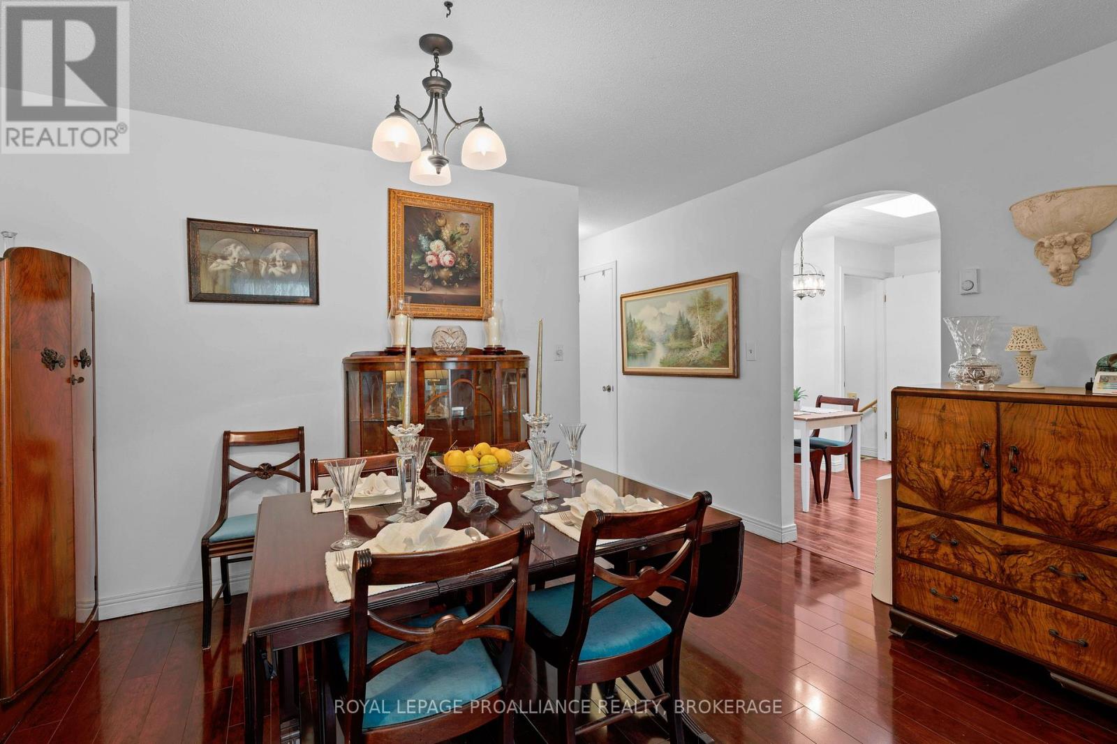 103 Elmwood Drive, Gananoque, Ontario  K7G 3A5 - Photo 15 - X12363950