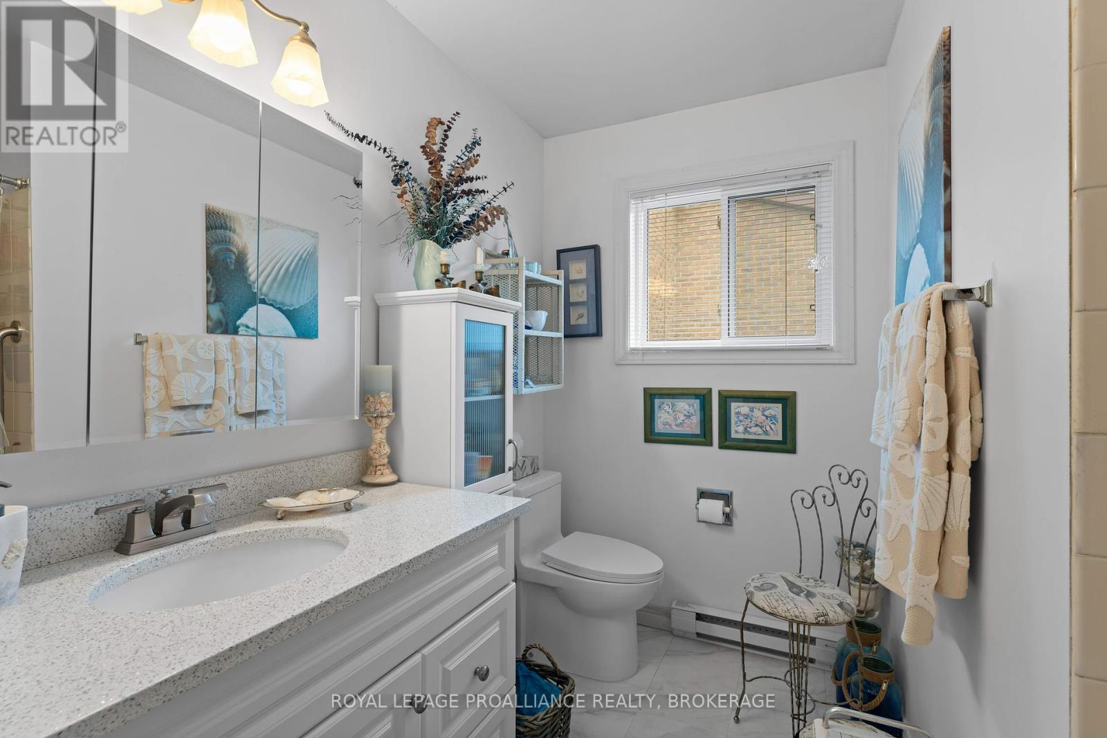 103 Elmwood Drive, Gananoque, Ontario  K7G 3A5 - Photo 18 - X12363950