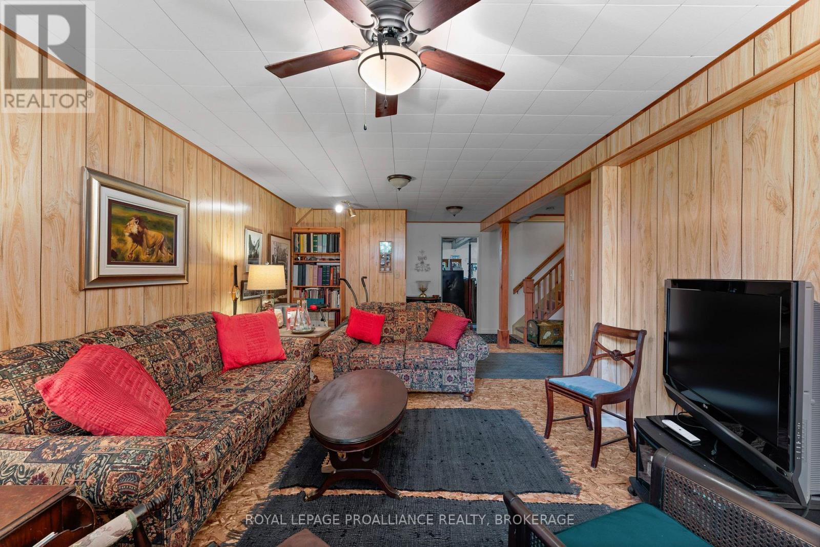 103 Elmwood Drive, Gananoque, Ontario  K7G 3A5 - Photo 30 - X12363950