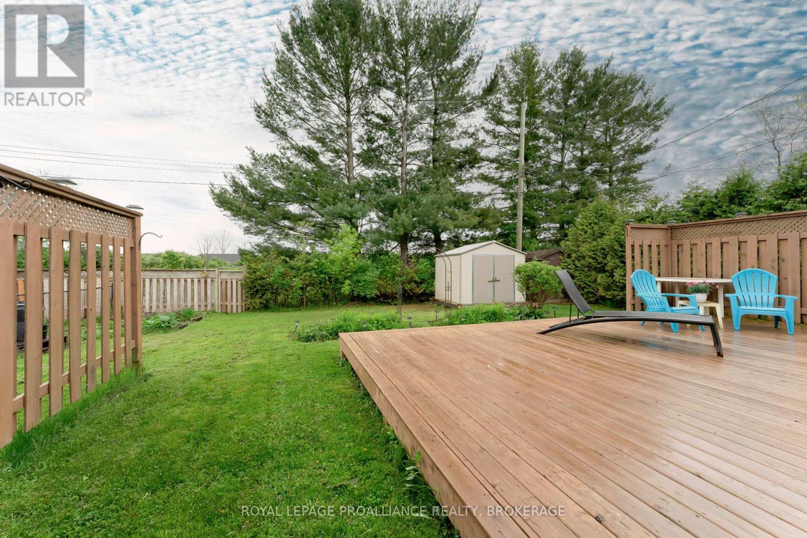 103 Elmwood Drive, Gananoque, Ontario  K7G 3A5 - Photo 39 - X12363950