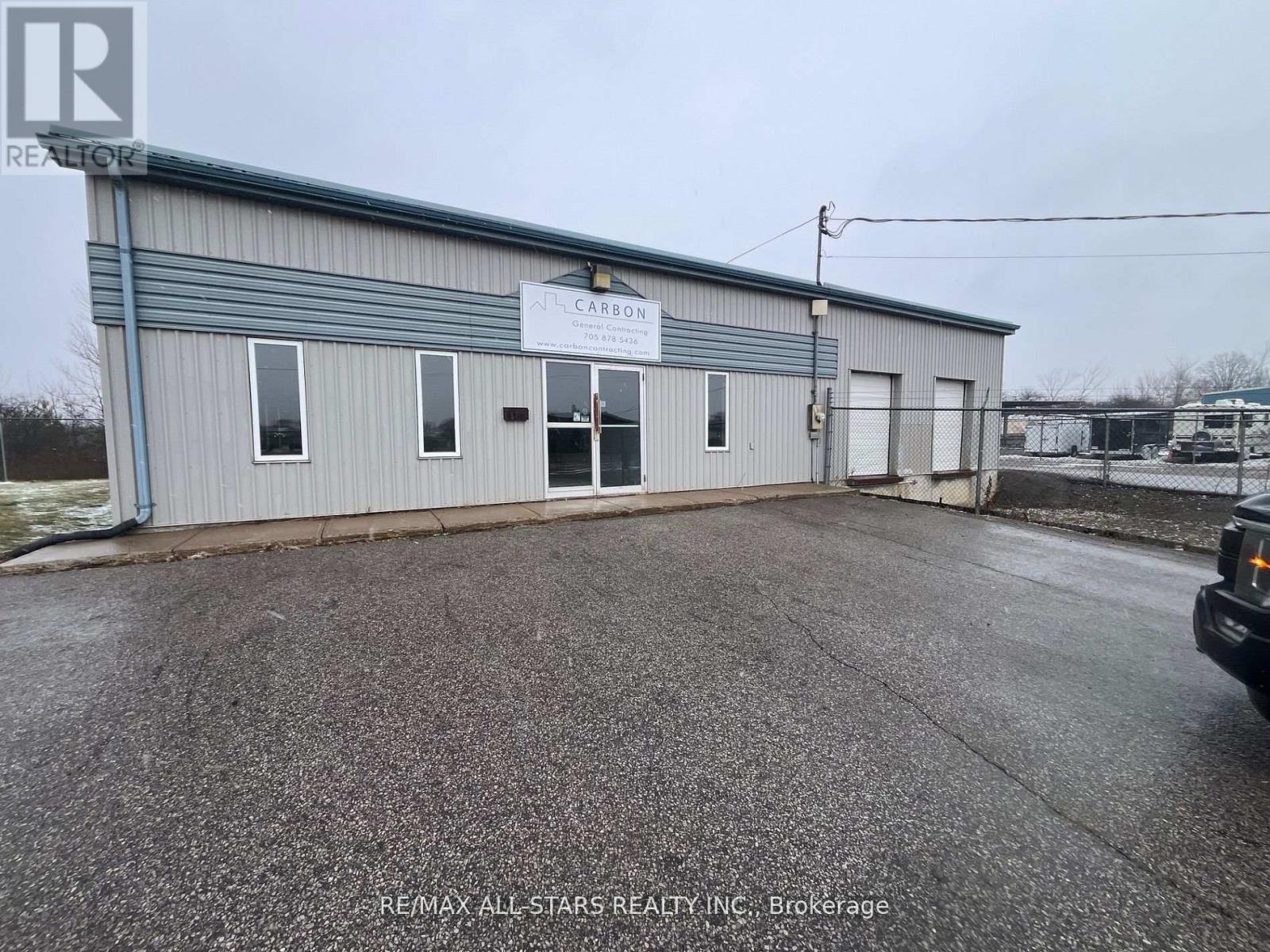 9 Callaghan's Road, Kawartha Lakes, Ontario  K9V 4R4 - Photo 1 - X12363949