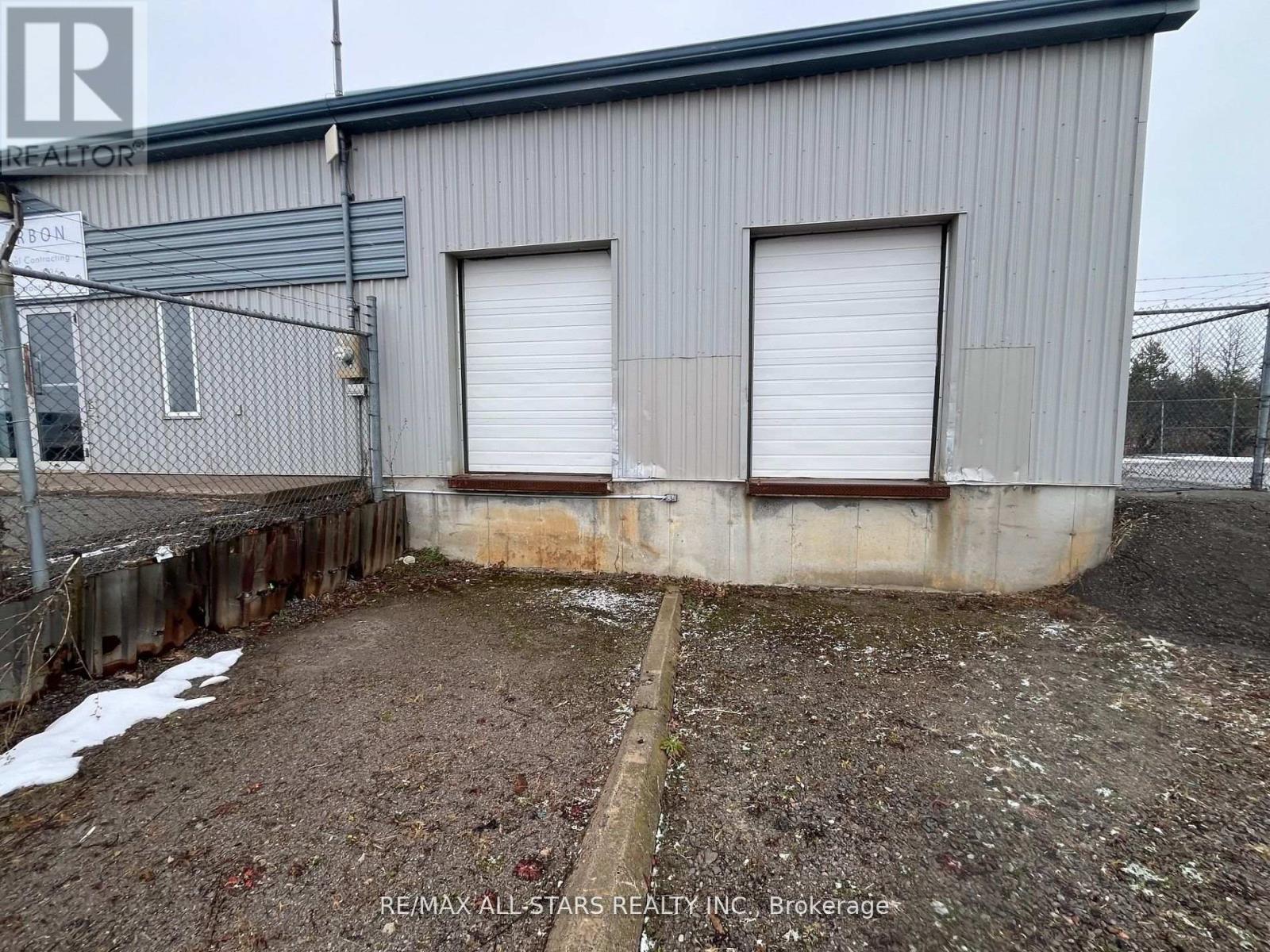 9 Callaghan's Road, Kawartha Lakes, Ontario  K9V 4R4 - Photo 11 - X12363949