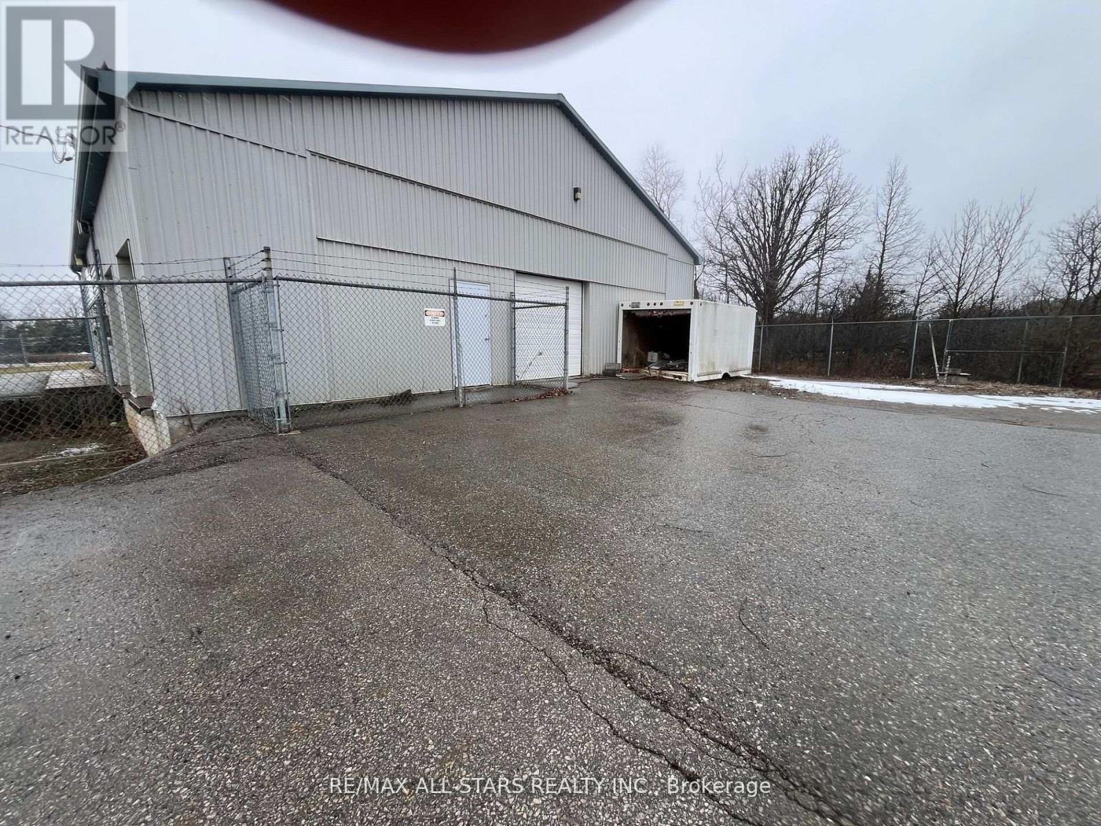 9 Callaghan's Road, Kawartha Lakes, Ontario  K9V 4R4 - Photo 13 - X12363949