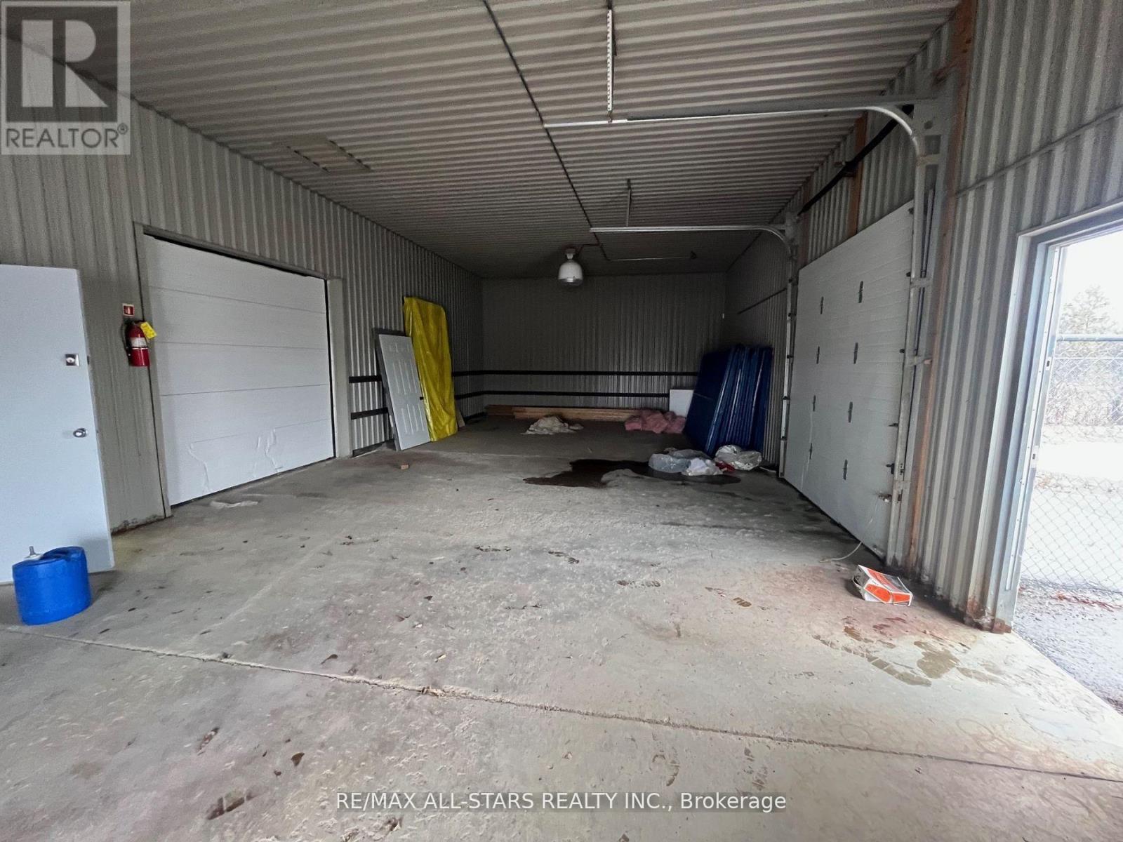 9 Callaghan's Road, Kawartha Lakes, Ontario  K9V 4R4 - Photo 3 - X12363949