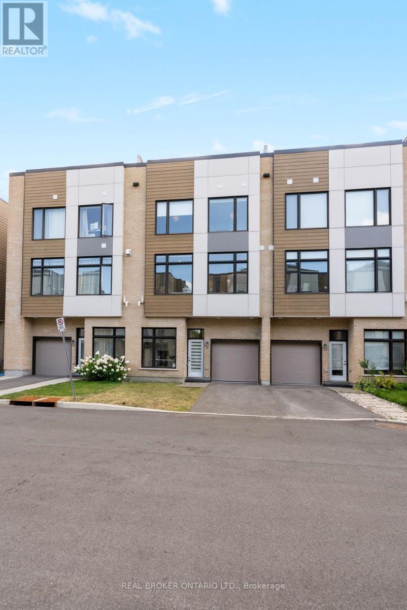 68 CHERRY BLOSSOM PRIVATE, Ottawa, Ontario