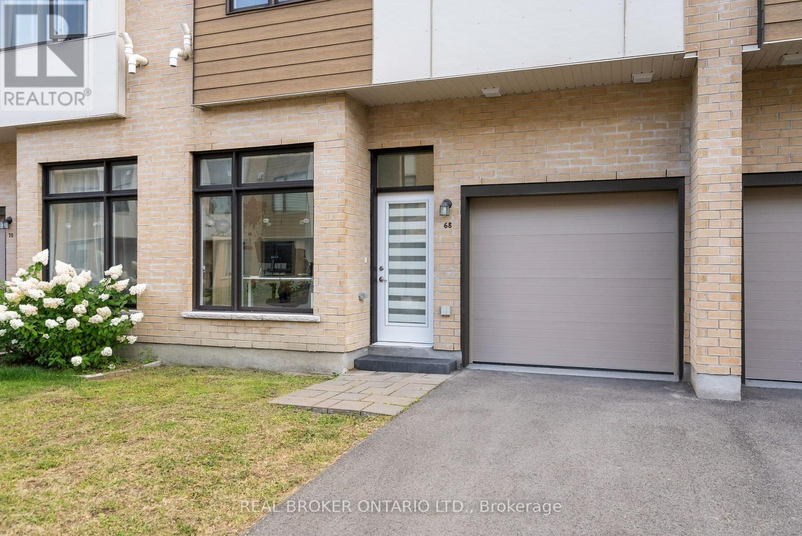 68 Cherry Blossom Private, Ottawa, Ontario  K2H 0C4 - Photo 2 - X12363952