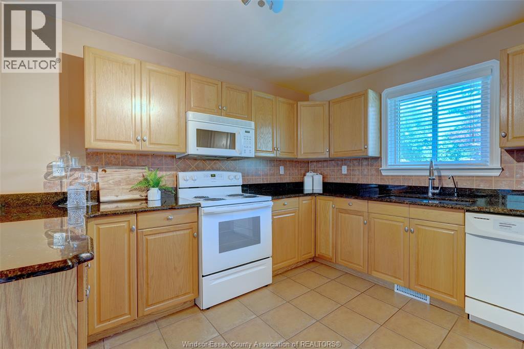 12470 Little River, Tecumseh, Ontario  N8N 4V4 - Photo 15 - 25021479