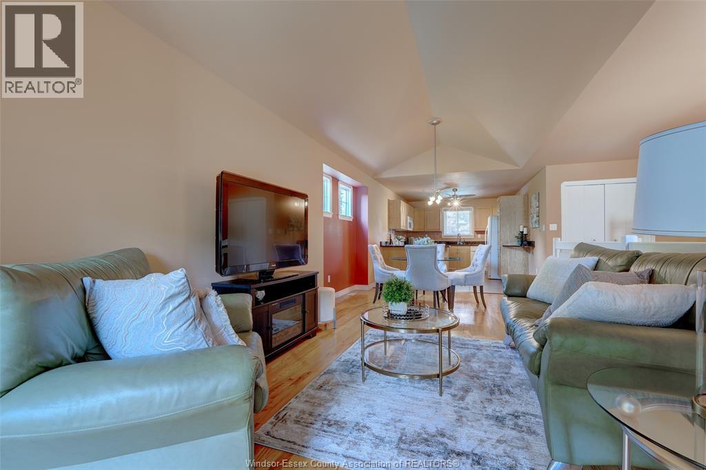 12470 Little River, Tecumseh, Ontario  N8N 4V4 - Photo 11 - 25021479