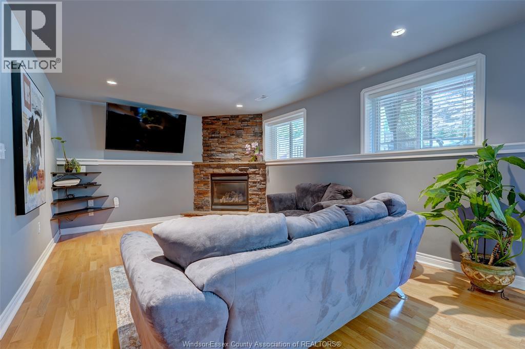 12470 Little River, Tecumseh, Ontario  N8N 4V4 - Photo 27 - 25021479