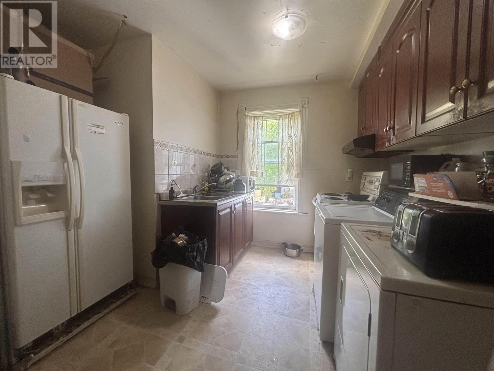 34 Amelia Street, Sydney, Nova Scotia  B1P 6C2 - Photo 3 - 202521581
