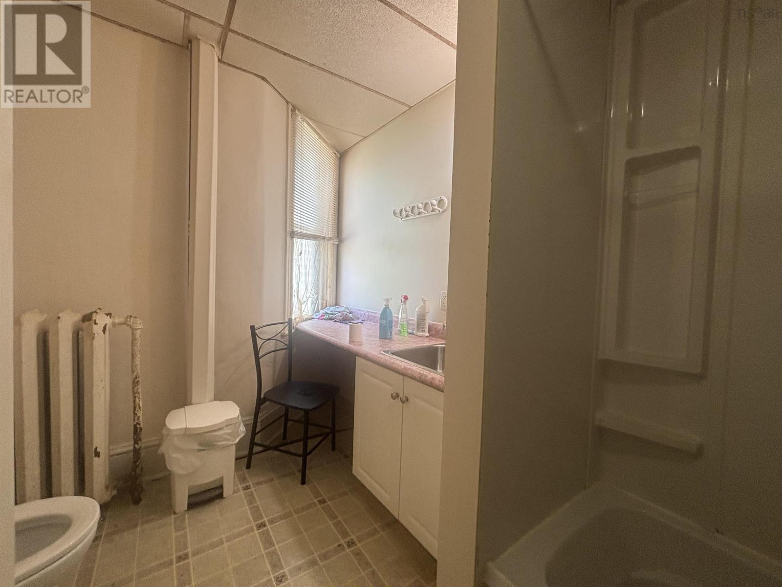34 Amelia Street, Sydney, Nova Scotia  B1P 6C2 - Photo 5 - 202521581