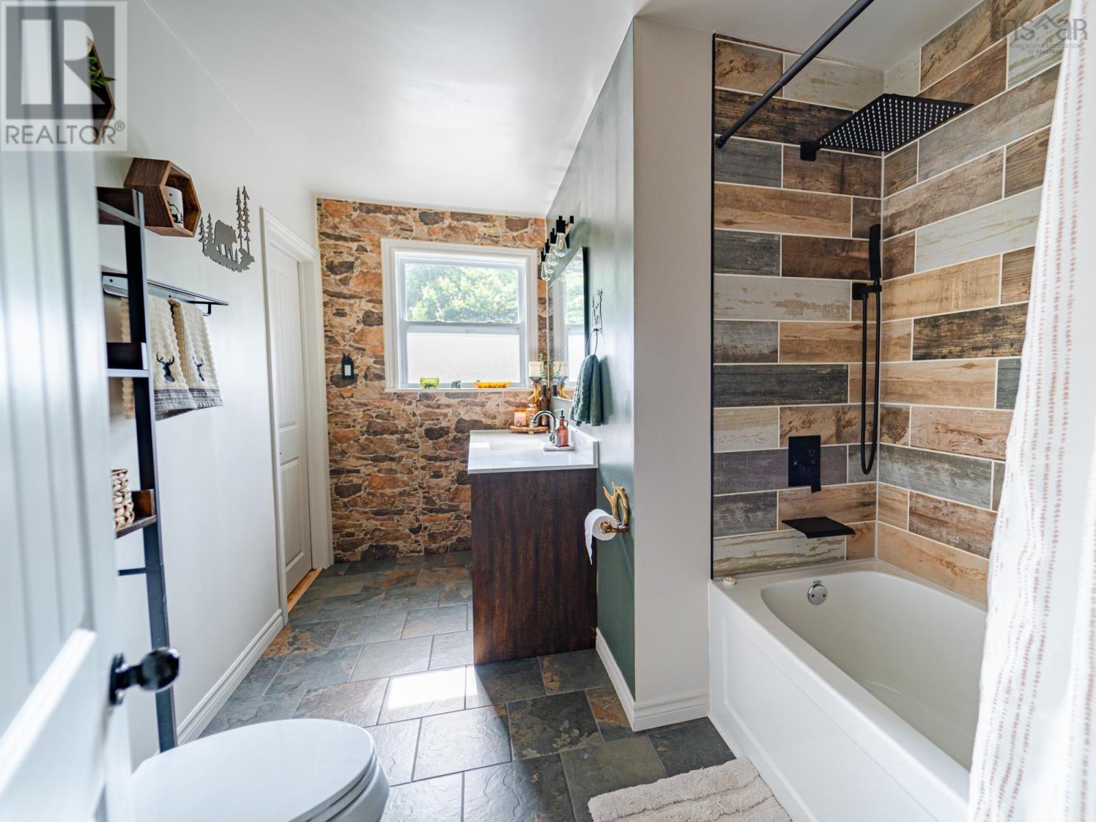 887 Sandy Point Road, Sandy Point, Nova Scotia  B0T 1W0 - Photo 18 - 202516845