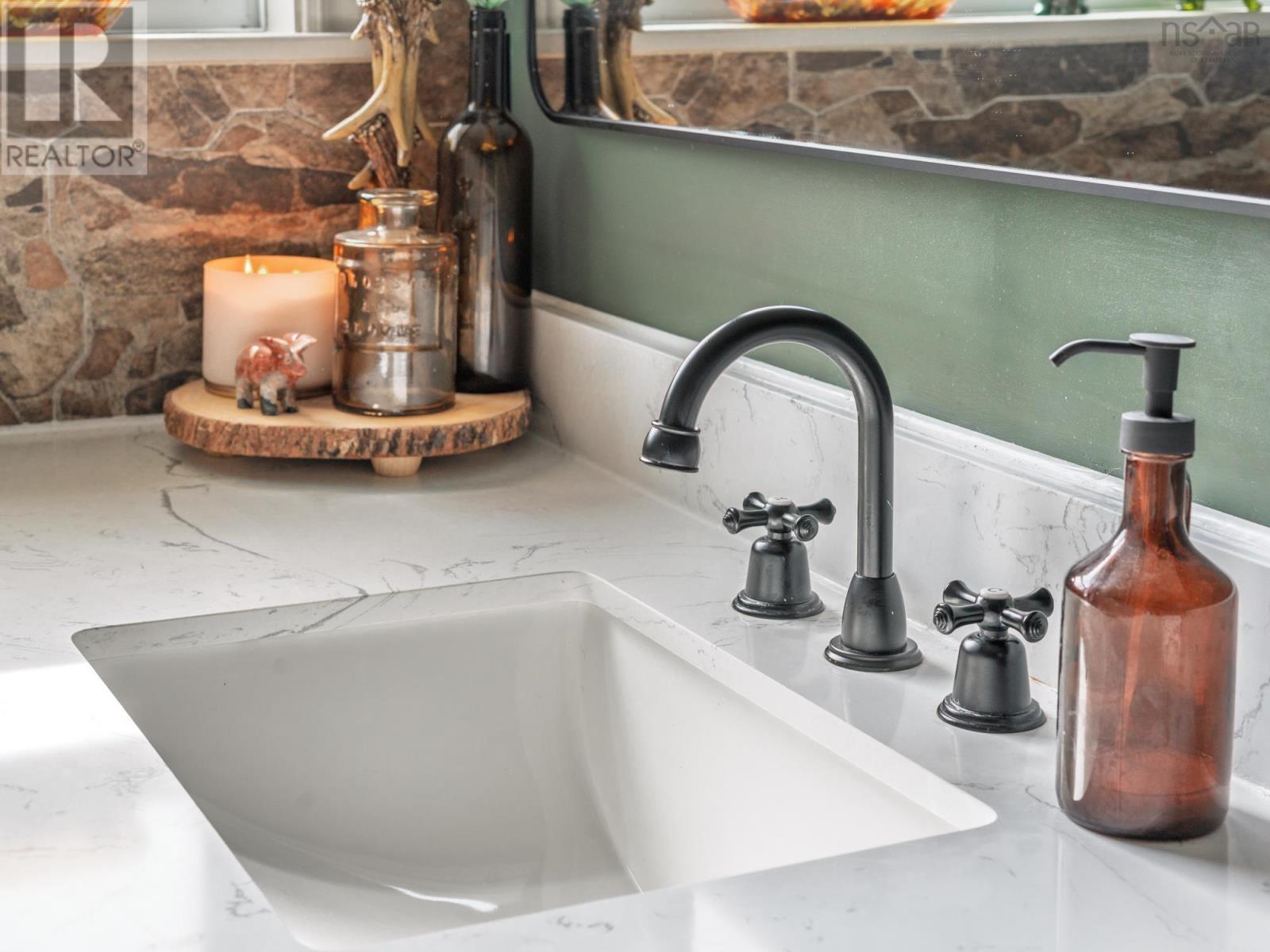 887 Sandy Point Road, Sandy Point, Nova Scotia  B0T 1W0 - Photo 16 - 202516845