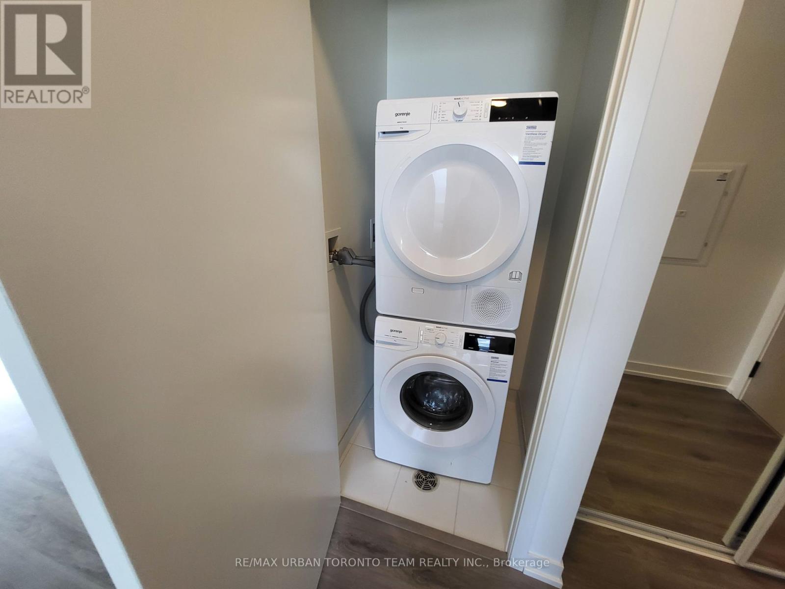 3905 - 28 Interchange Way, Vaughan, Ontario L4K 0P8 - Photo 12 - N12363961