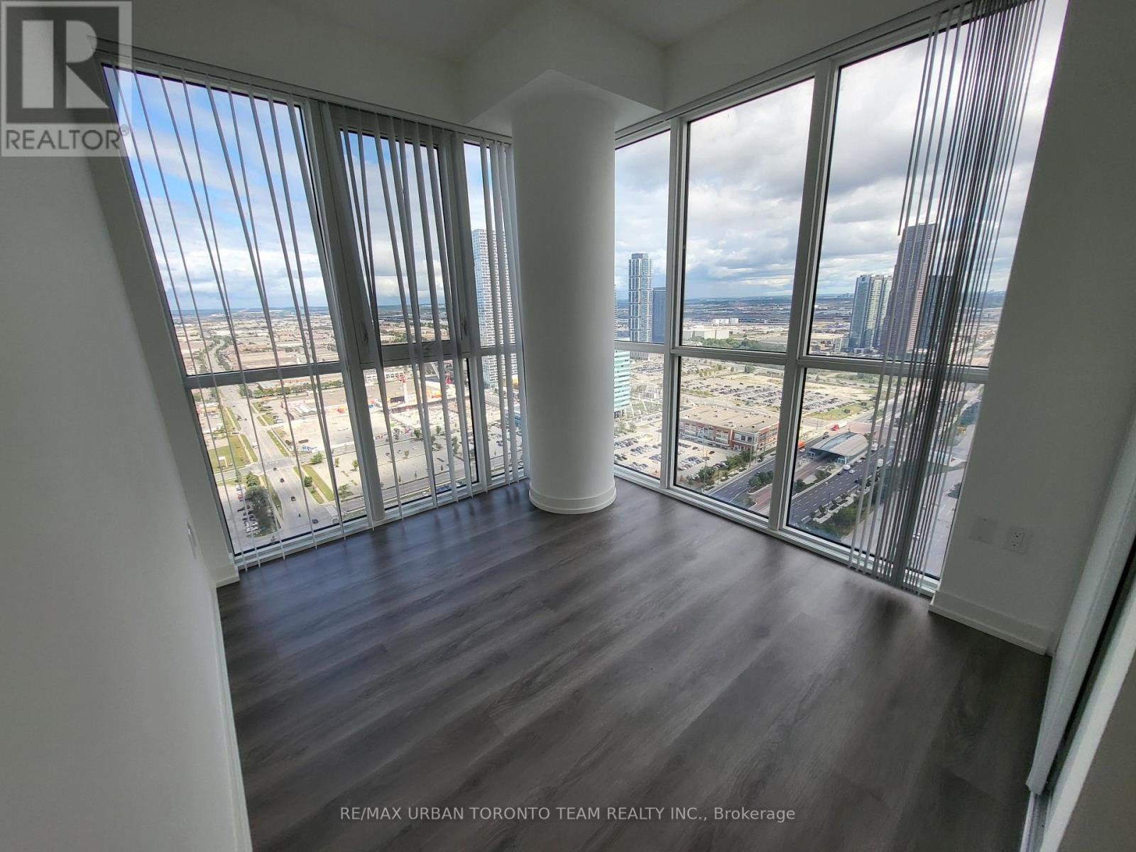 3905 - 28 Interchange Way, Vaughan, Ontario L4K 0P8 - Photo 6 - N12363961