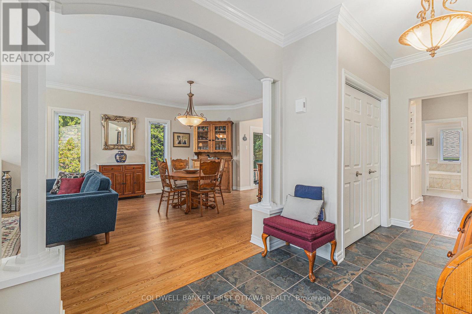 475 Moffatt Street, Carleton Place, Ontario  K7C 4V8 - Photo 5 - X12363985