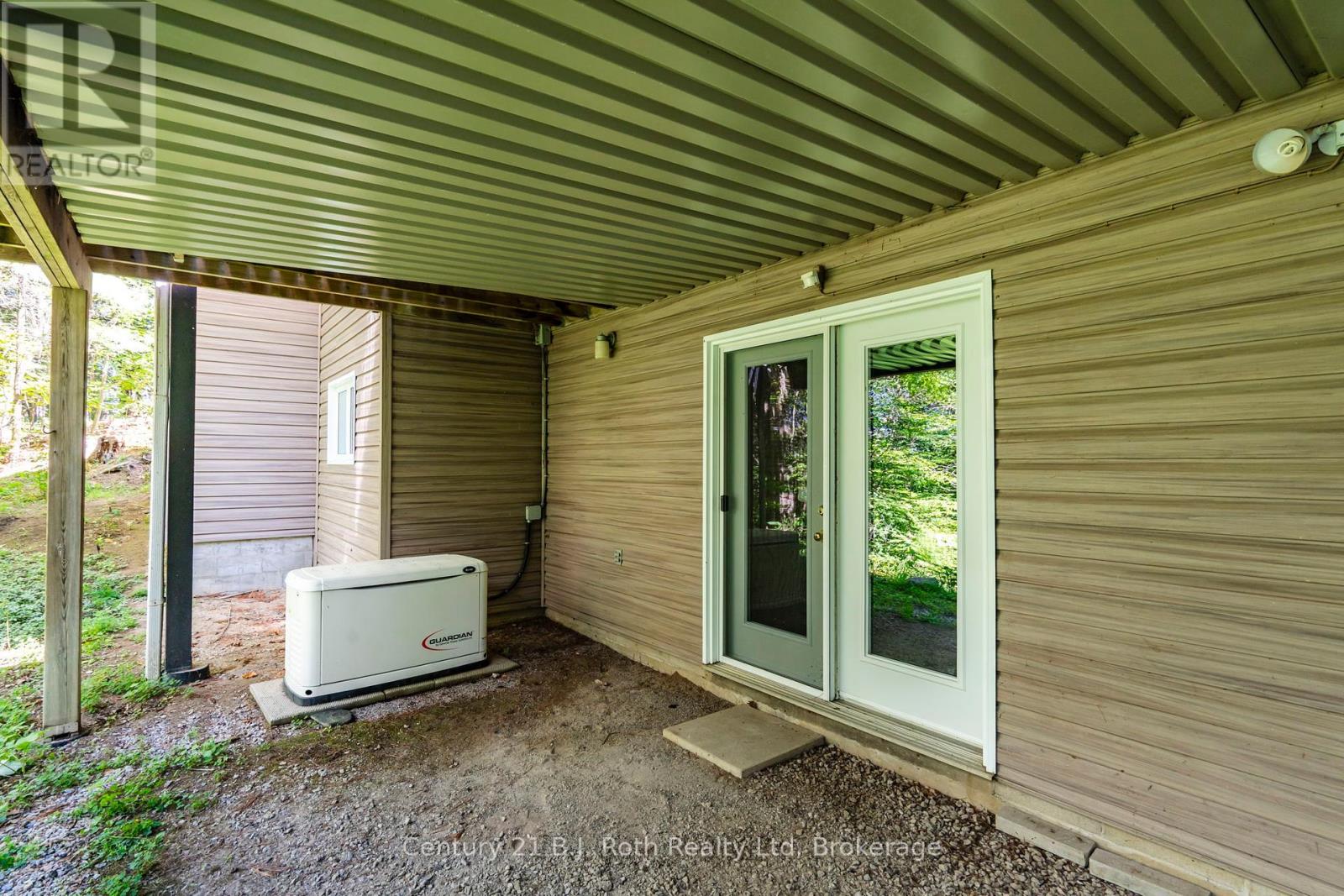 1749 Golf Link Road, Tiny, Ontario  L0L 2J0 - Photo 41 - S12363981