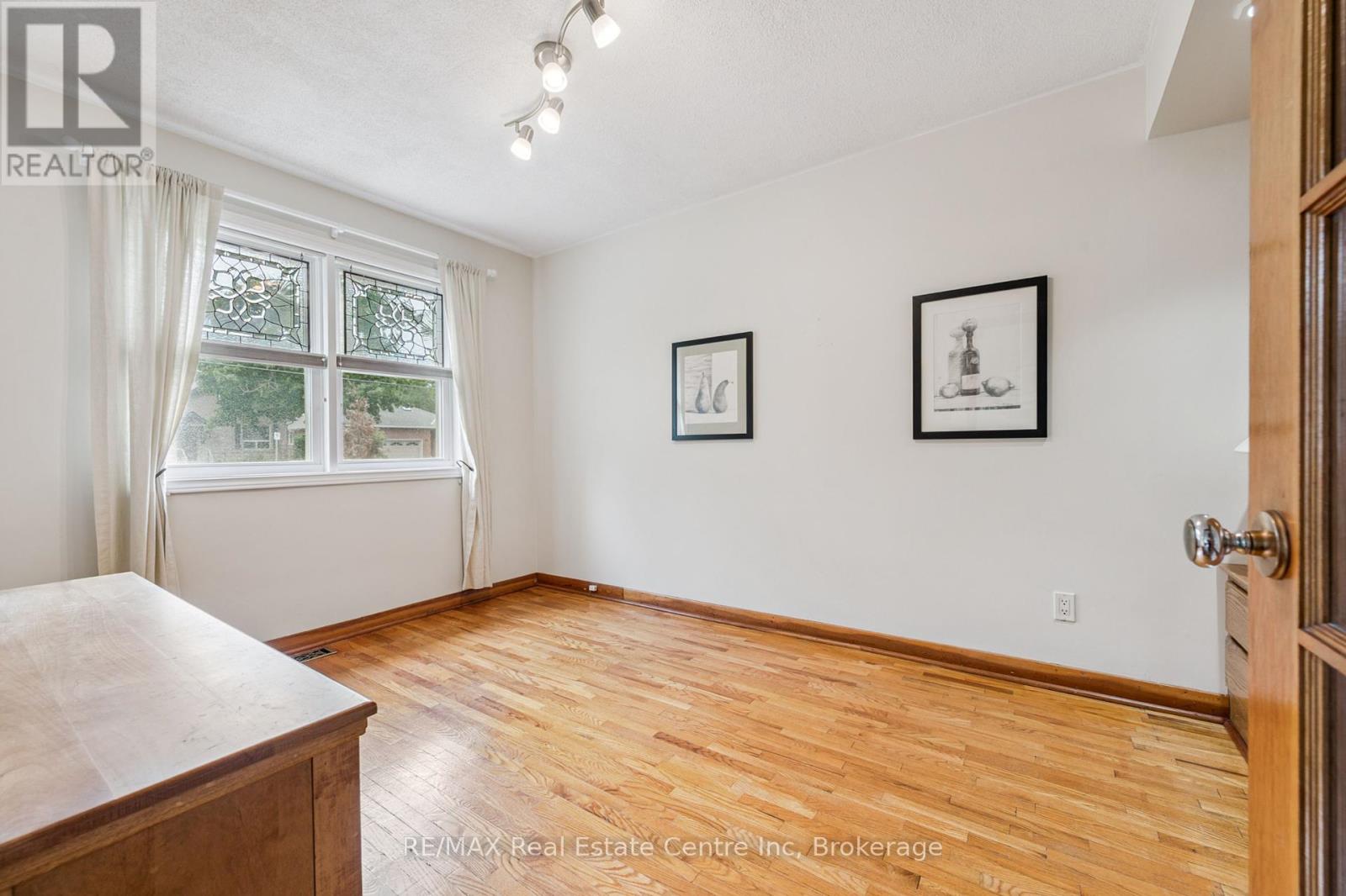69 Forest Street, Guelph, Ontario  N1G 1J3 - Photo 23 - X12363990