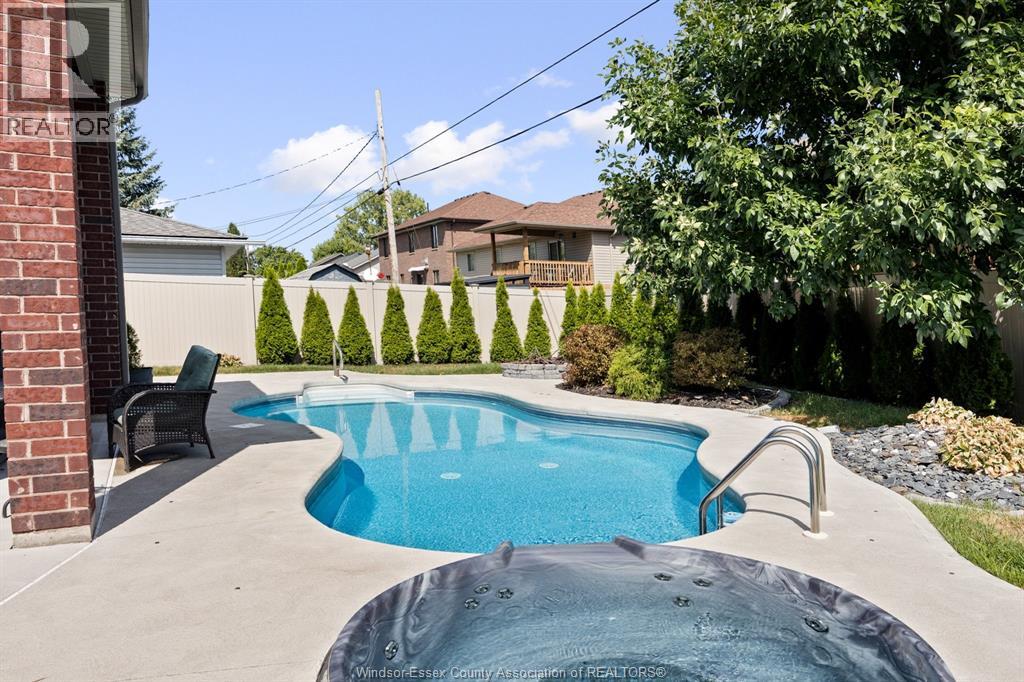 225 Elsworth, Lasalle, Ontario  N9J 0C6 - Photo 30 - 25021563
