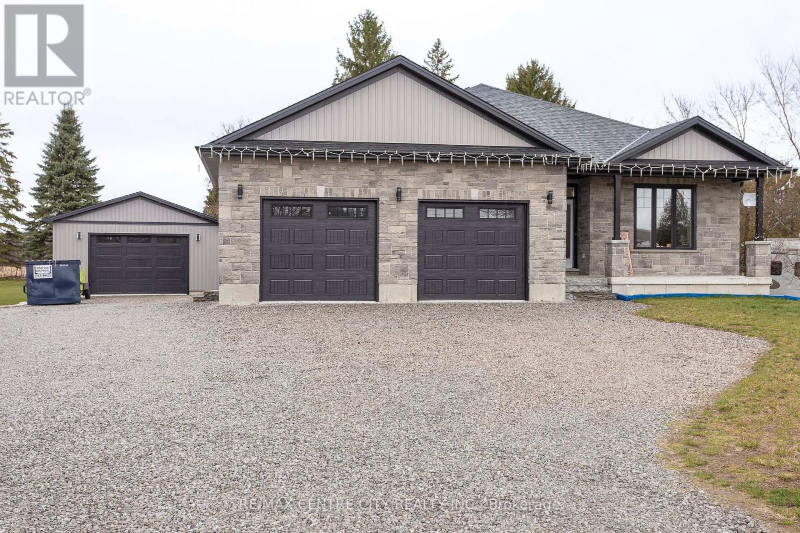 520 Fairground Road W, Norfolk, Ontario  N0E 1G0 - Photo 1 - X11985052