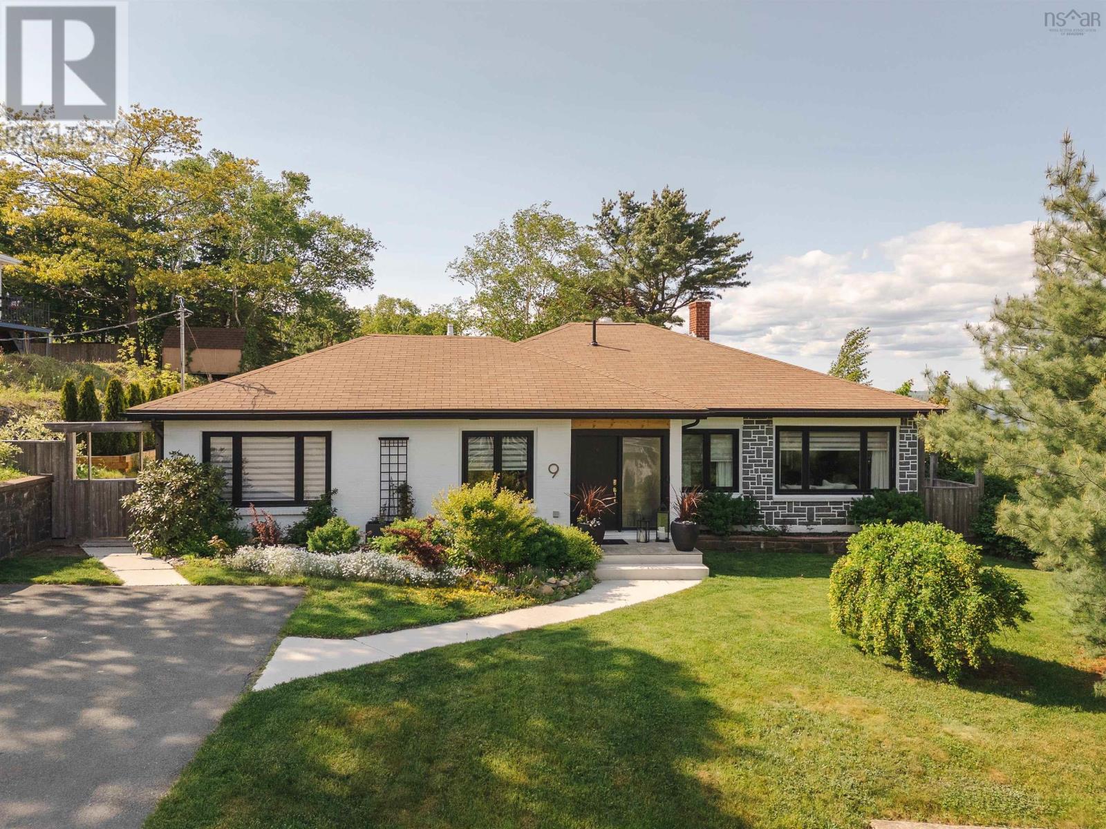 9 Lynwood Drive, Halifax, Nova Scotia