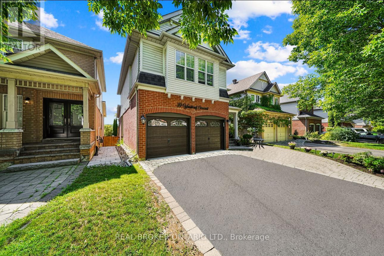 Property at 39 WOODROOF CRESCENT image 2