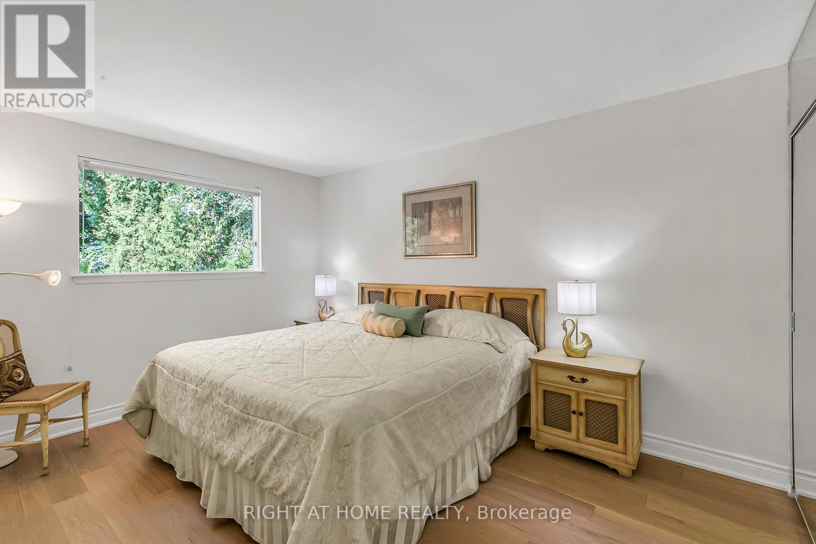 168 Springhead Gardens, Richmond Hill, Ontario  L4C 5C6 - Photo 19 - N12363984