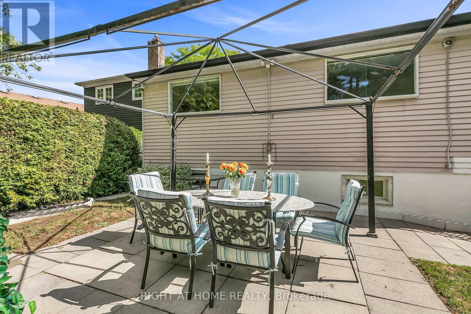 168 Springhead Gardens, Richmond Hill, Ontario  L4C 5C6 - Photo 41 - N12363984