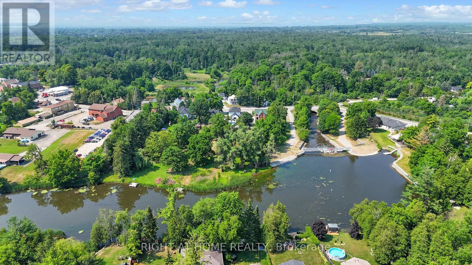 235 Pefferlaw Road, Georgina (Pefferlaw), Ontario  L0E 1N0 - Photo 3 - N12363995