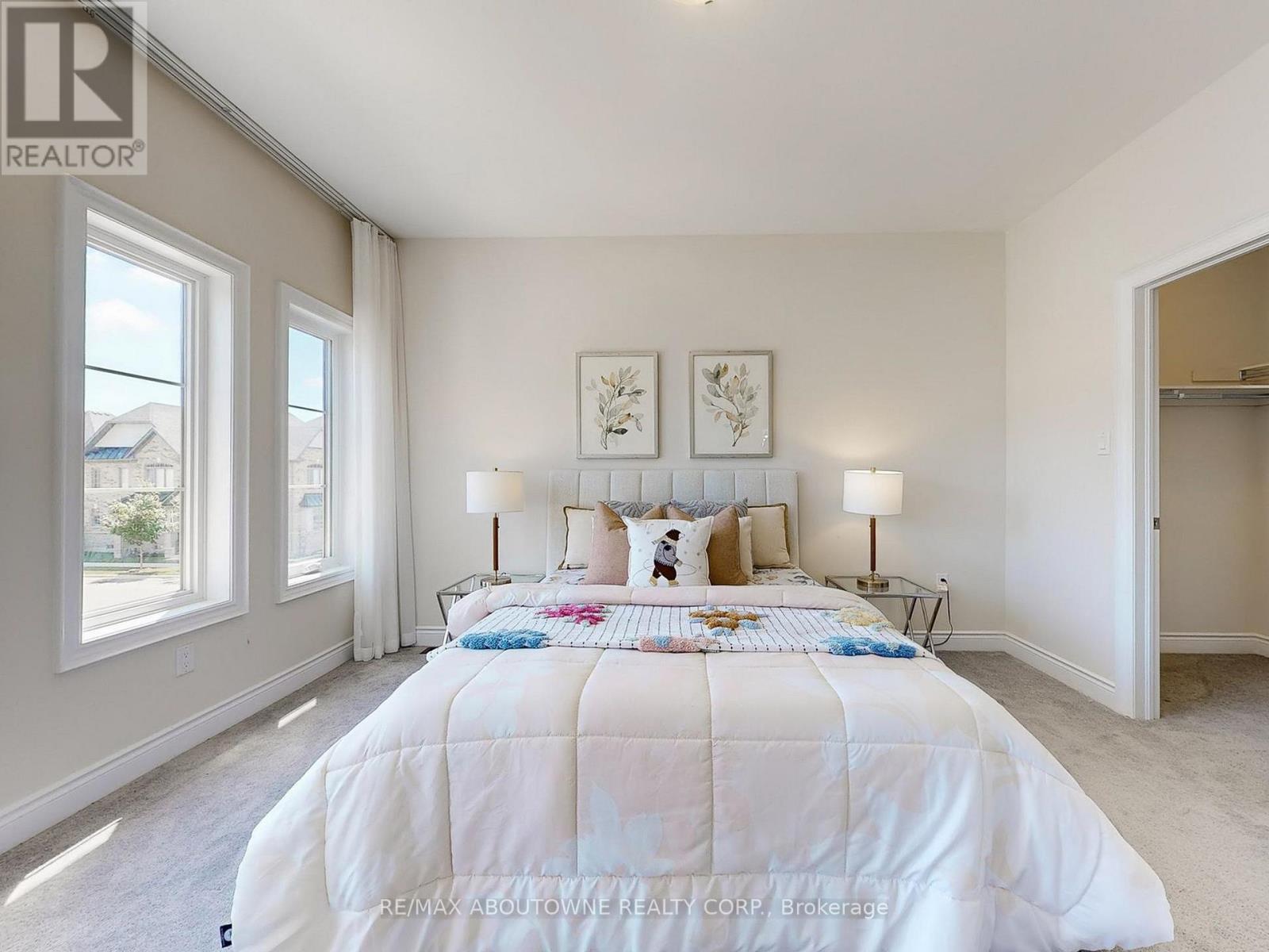 91 Hallaran Road, Oakville, Ontario  L6H 0Z9 - Photo 25 - W12363941