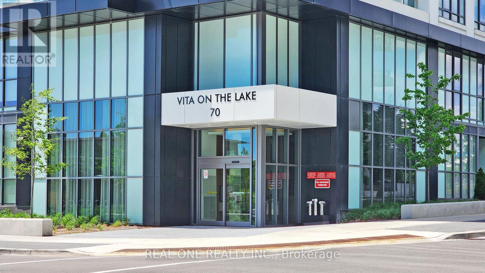 808 - 70 Annie Craig Drive, Toronto, Ontario  M8V 0G2 - Photo 2 - W12338661